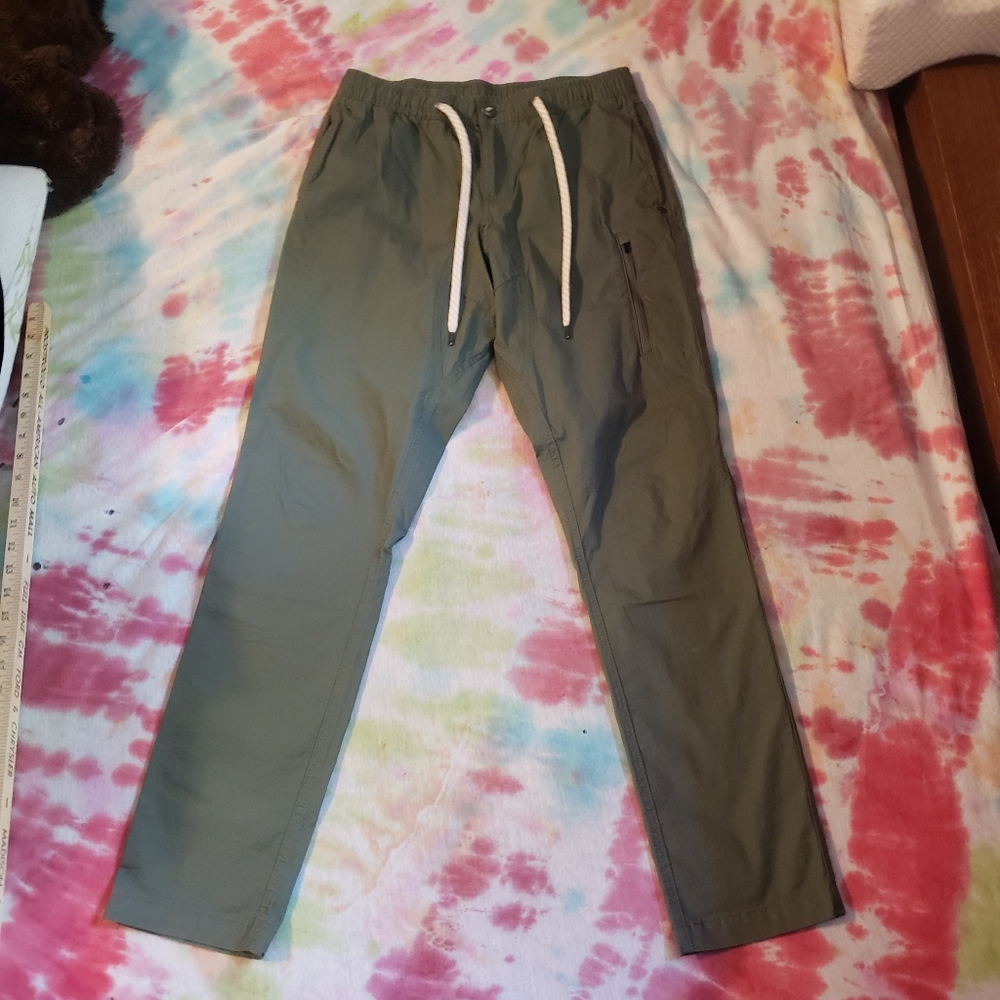 NWOT Viori Men's Green (Olive) Rip Stop Pants